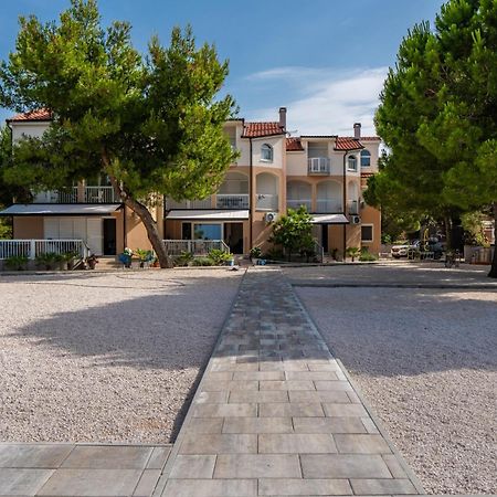 Apartments Sum Mora Vir Exterior photo