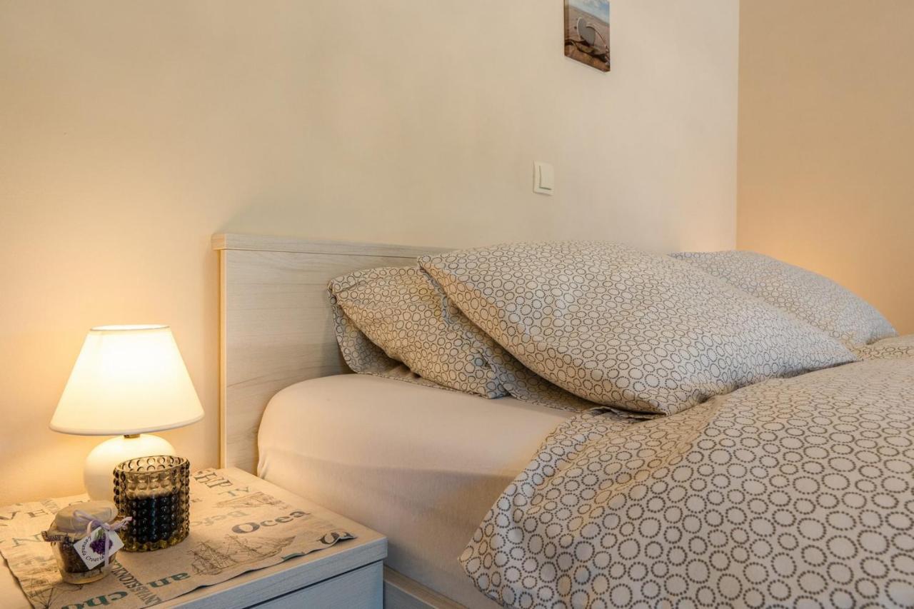 Apartments Sum Mora Vir Exterior photo