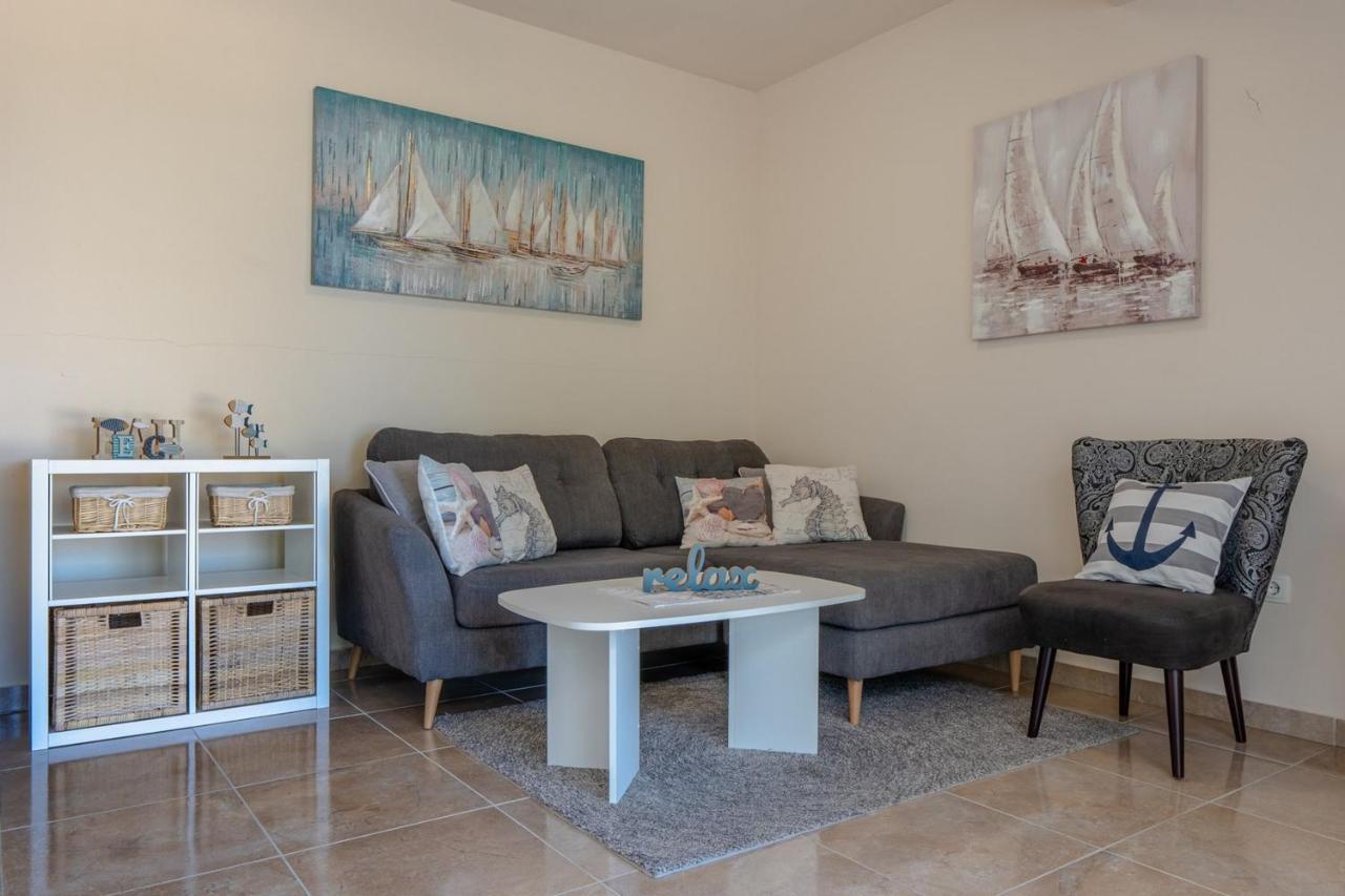 Apartments Sum Mora Vir Exterior photo
